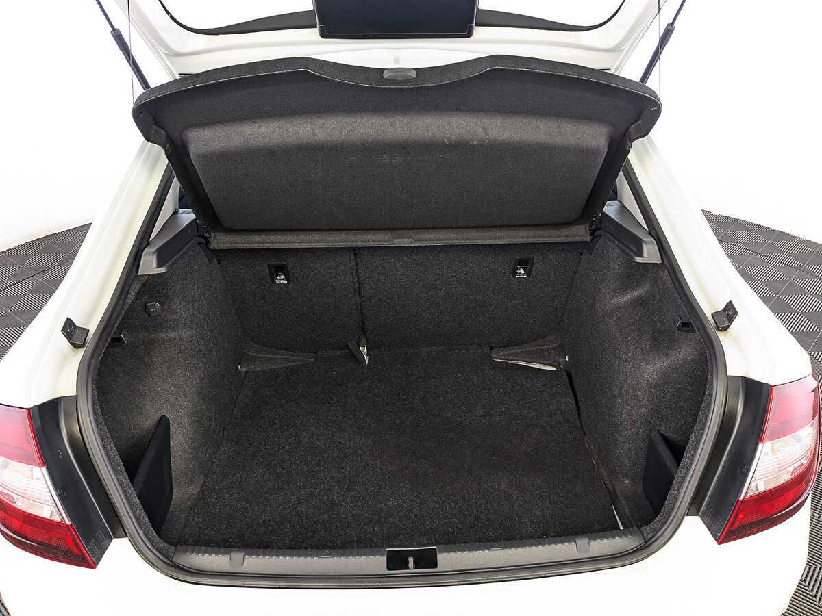 Skoda Rapid с пробегом — 2019 год. Фото: #9