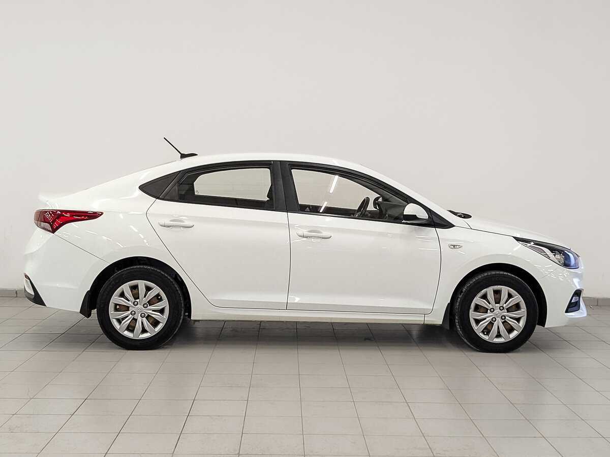 Hyundai Solaris с пробегом — 2017 год. Фото: #3