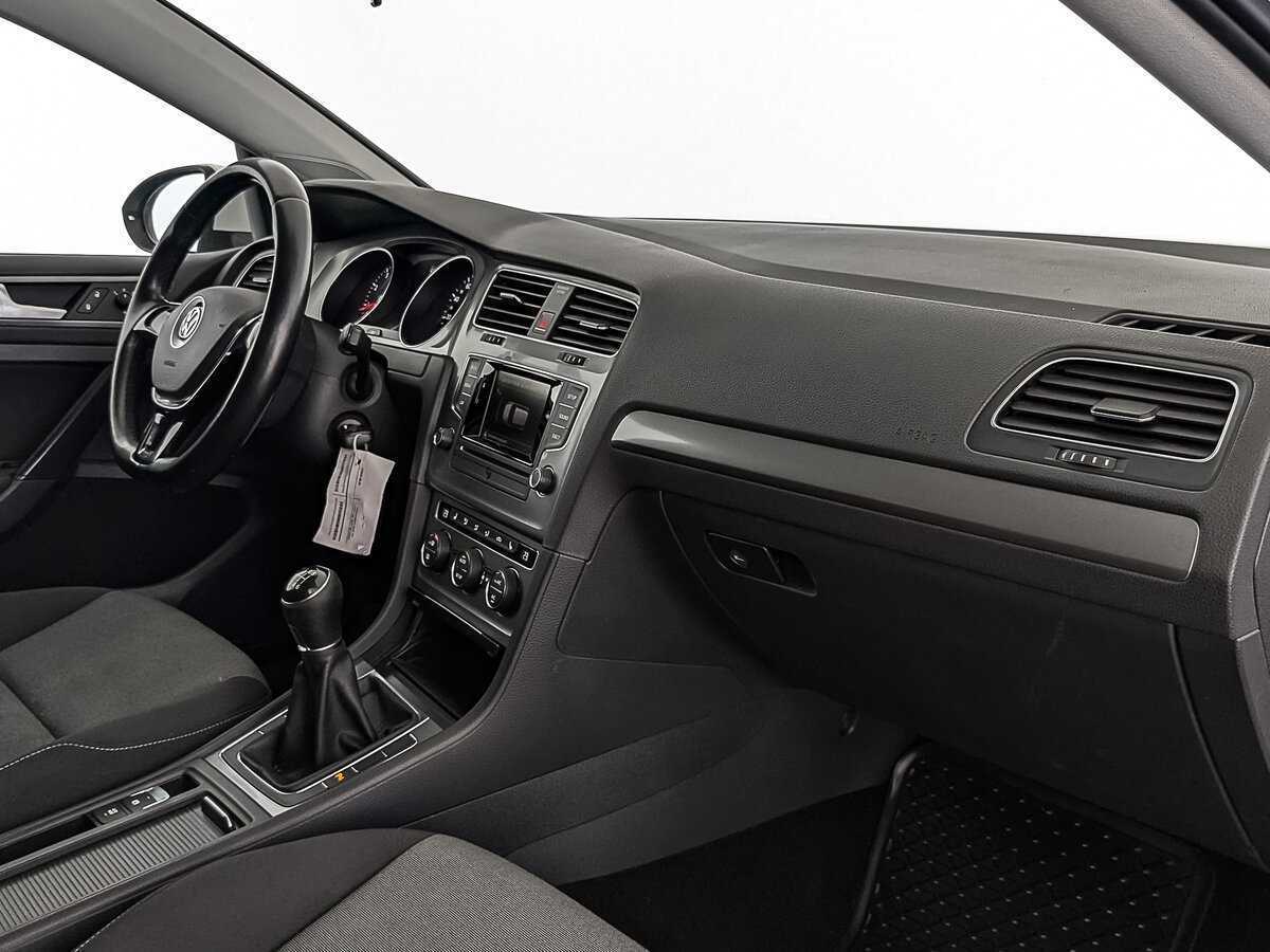 Volkswagen Golf с пробегом — 2014 год. Фото: #12