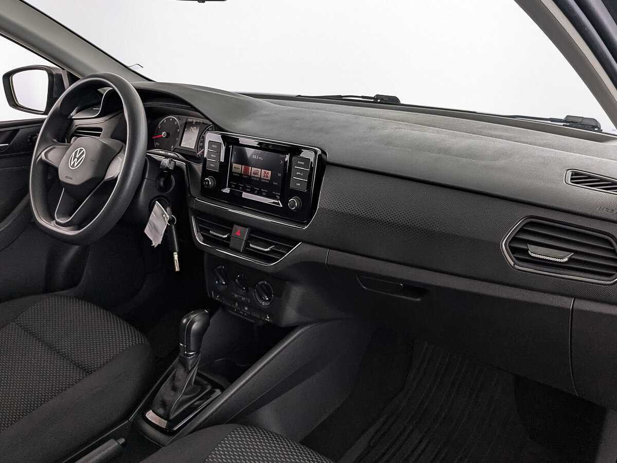 Volkswagen Polo с пробегом — 2021 год. Фото: #12