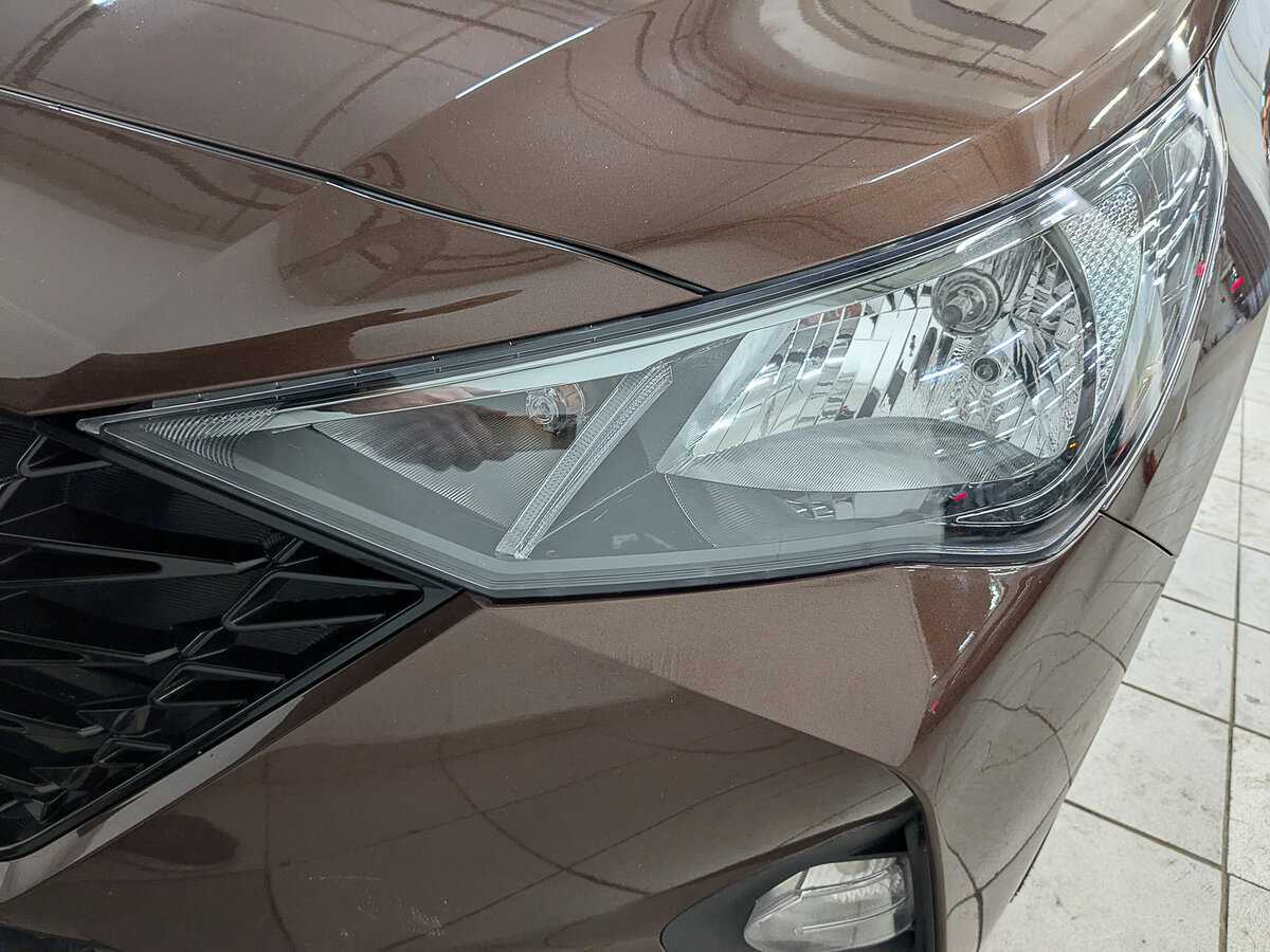 Hyundai Solaris с пробегом — 2021 год. Фото: #10