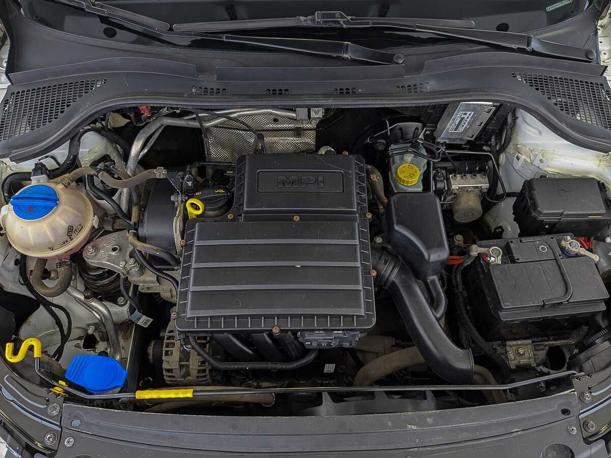 Skoda Rapid с пробегом — 2017 год. Фото: #8