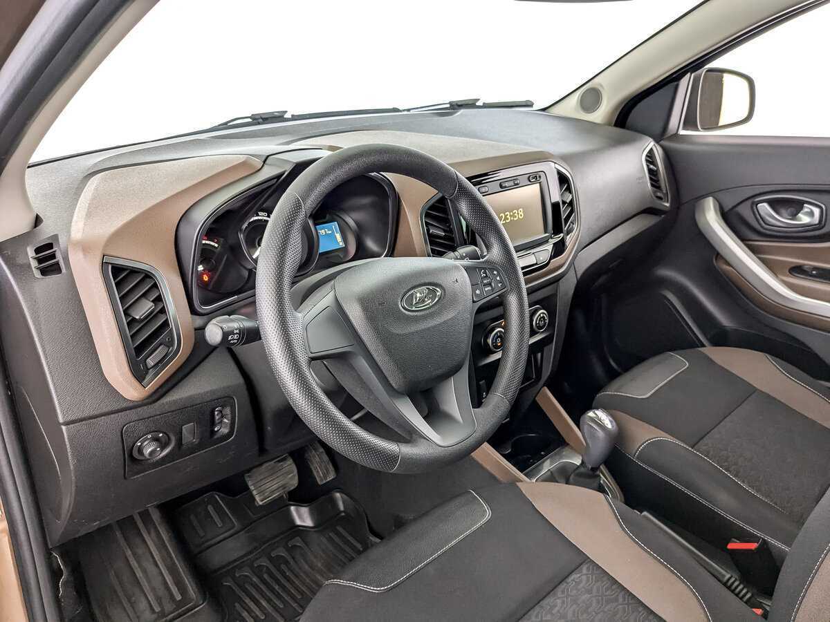 Lada (ВАЗ) XRAY с пробегом — 2017 год. Фото: #15