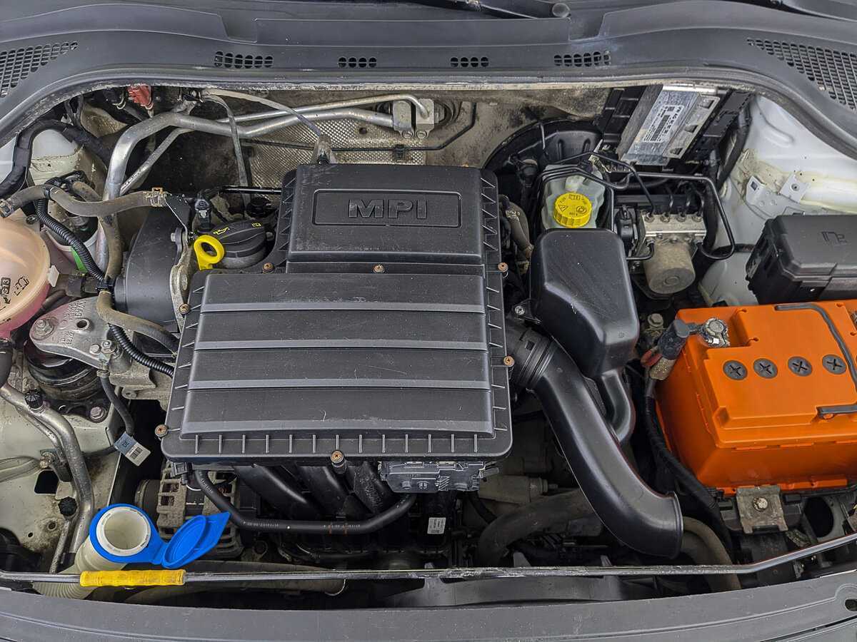 Skoda Rapid с пробегом — 2017 год. Фото: #8