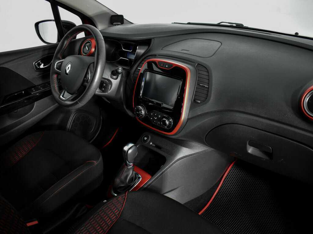 Renault Kaptur с пробегом — 2018 год. Фото: #12