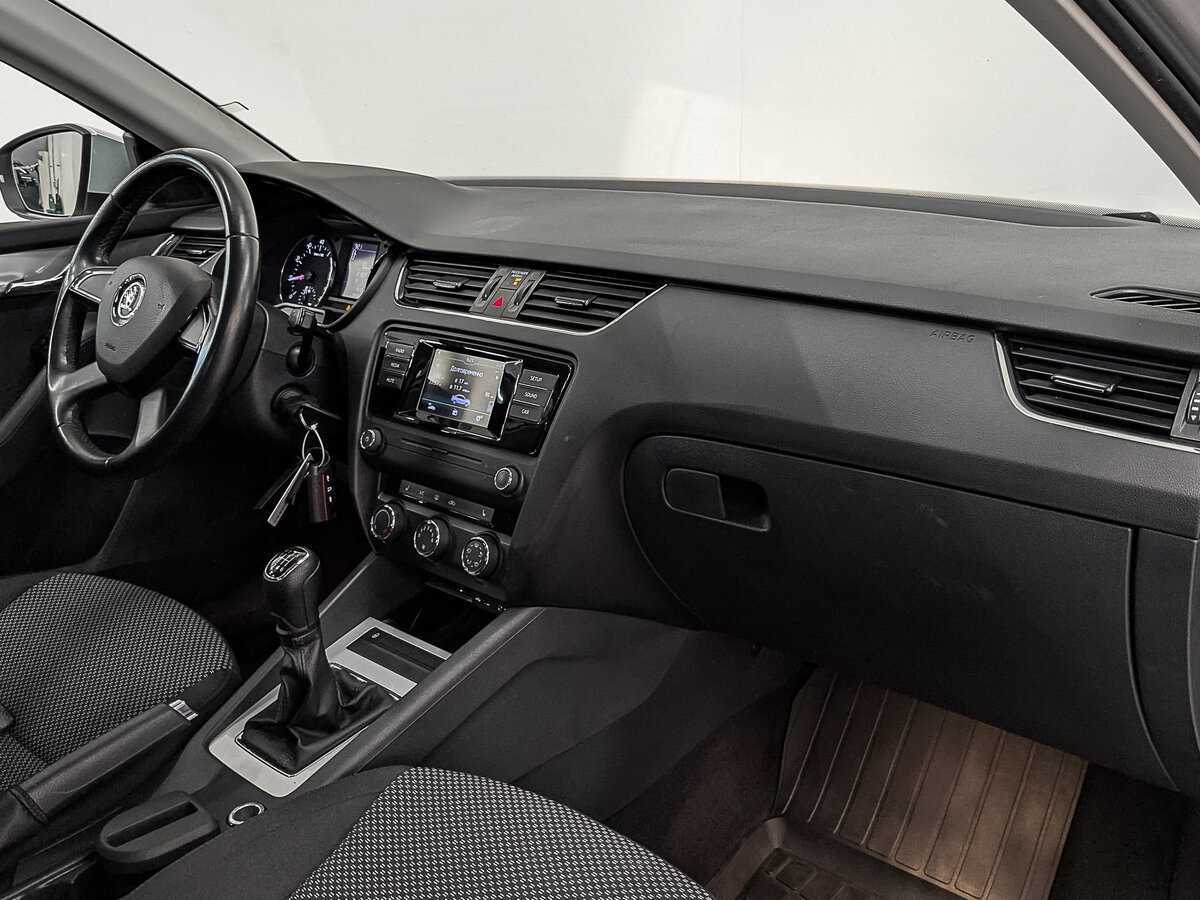 Skoda Octavia с пробегом — 2016 год. Фото: #12