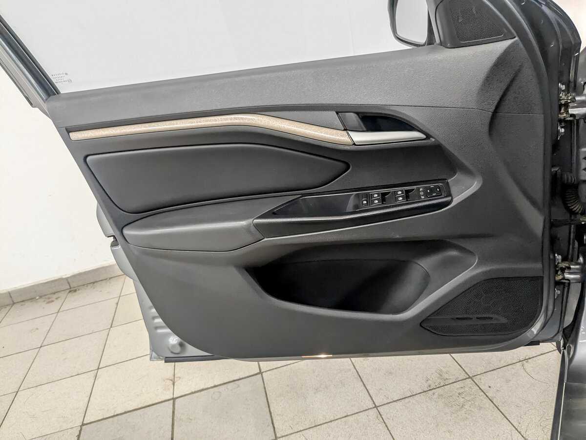 Lada (ВАЗ) Vesta с пробегом — 2017 год. Фото: #16