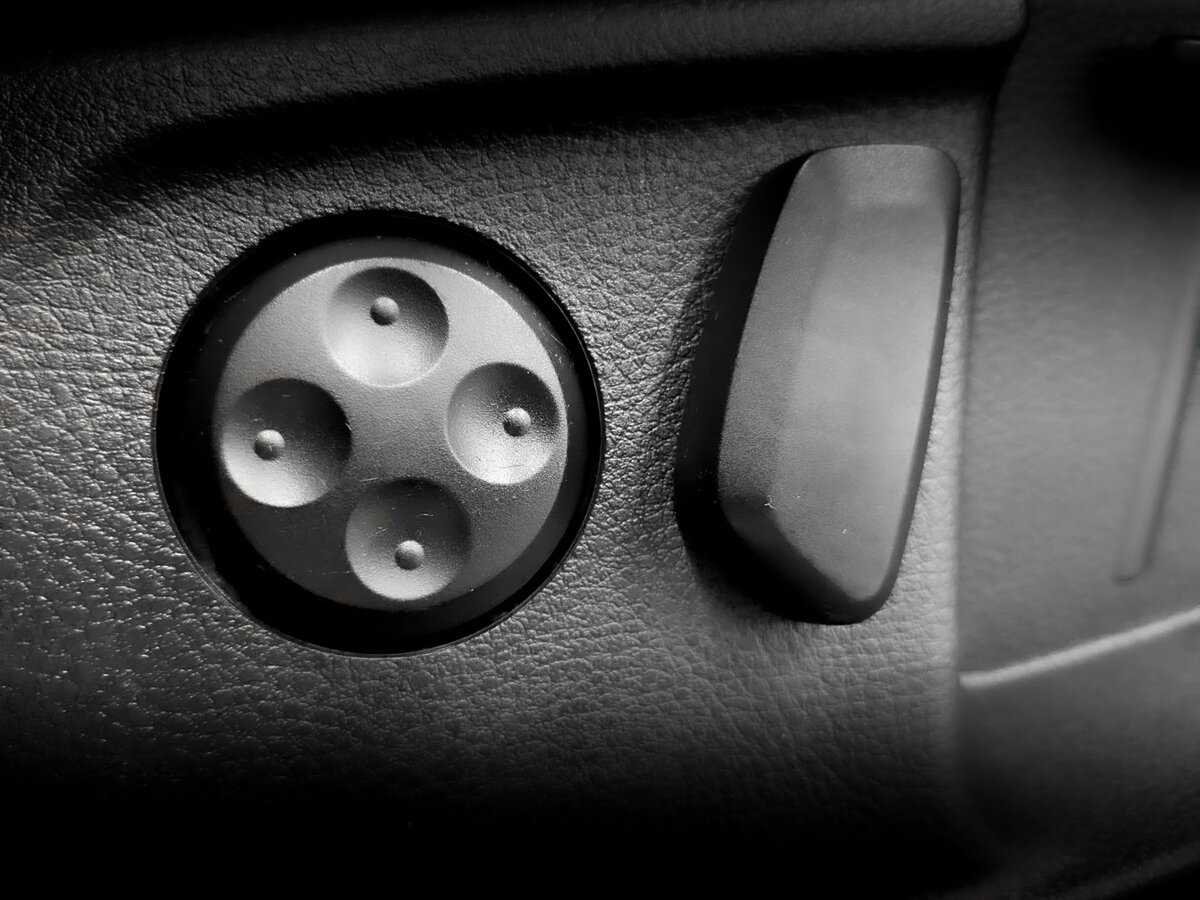 Volkswagen Passat с пробегом — 2012 год. Фото: #18