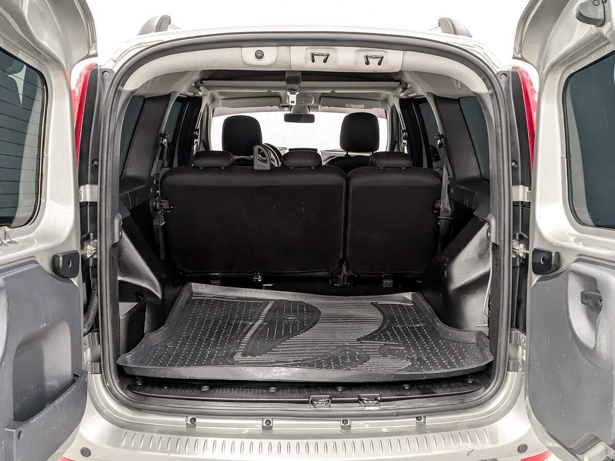 Lada (ВАЗ) Largus с пробегом — 2021 год. Фото: #8