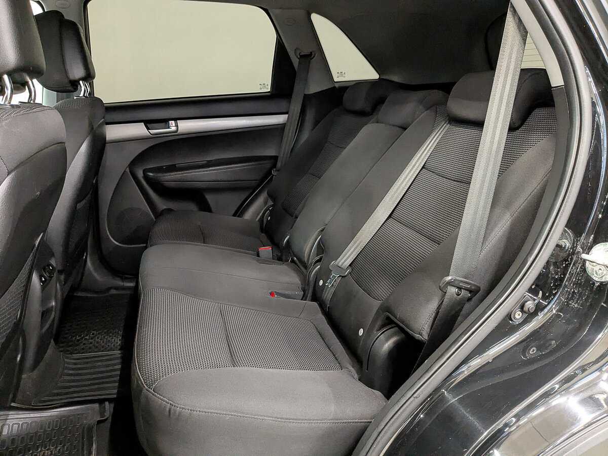 Kia Sorento с пробегом — 2015 год. Фото: #17
