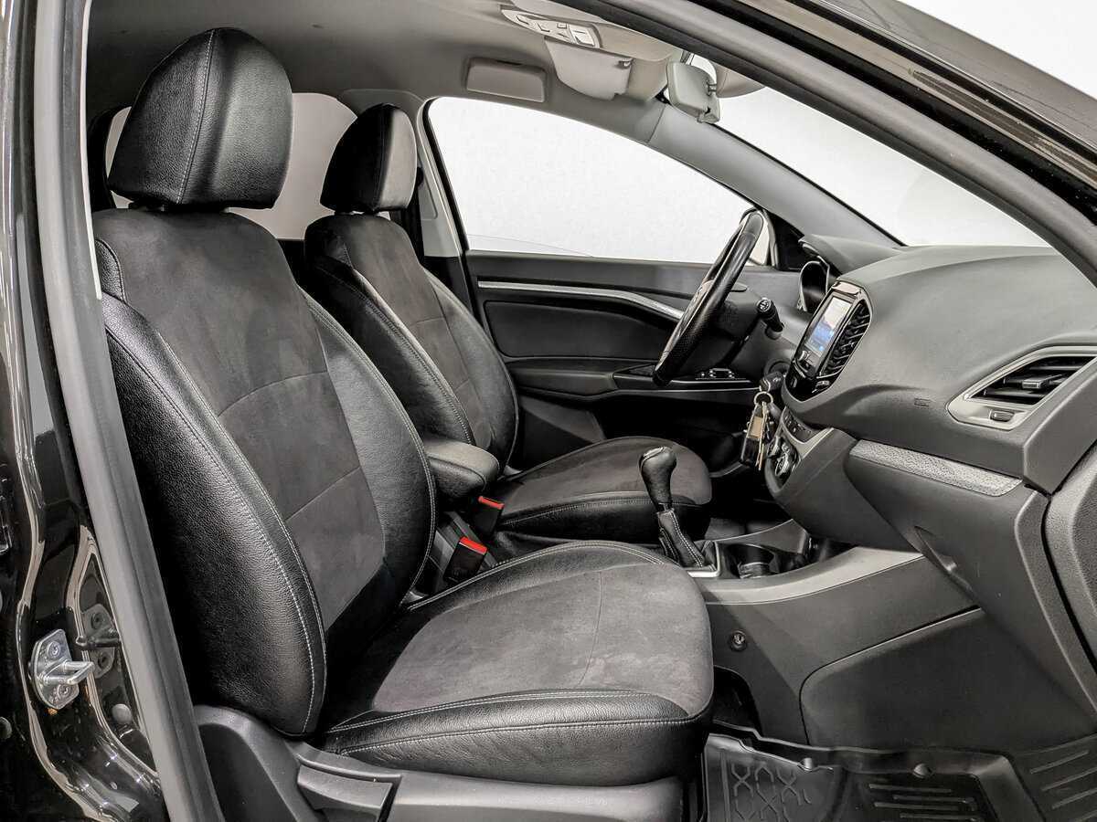 Lada (ВАЗ) Vesta с пробегом — 2019 год. Фото: #22