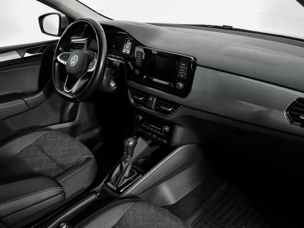 Volkswagen Polo с пробегом — 2020 год. Фото: #13