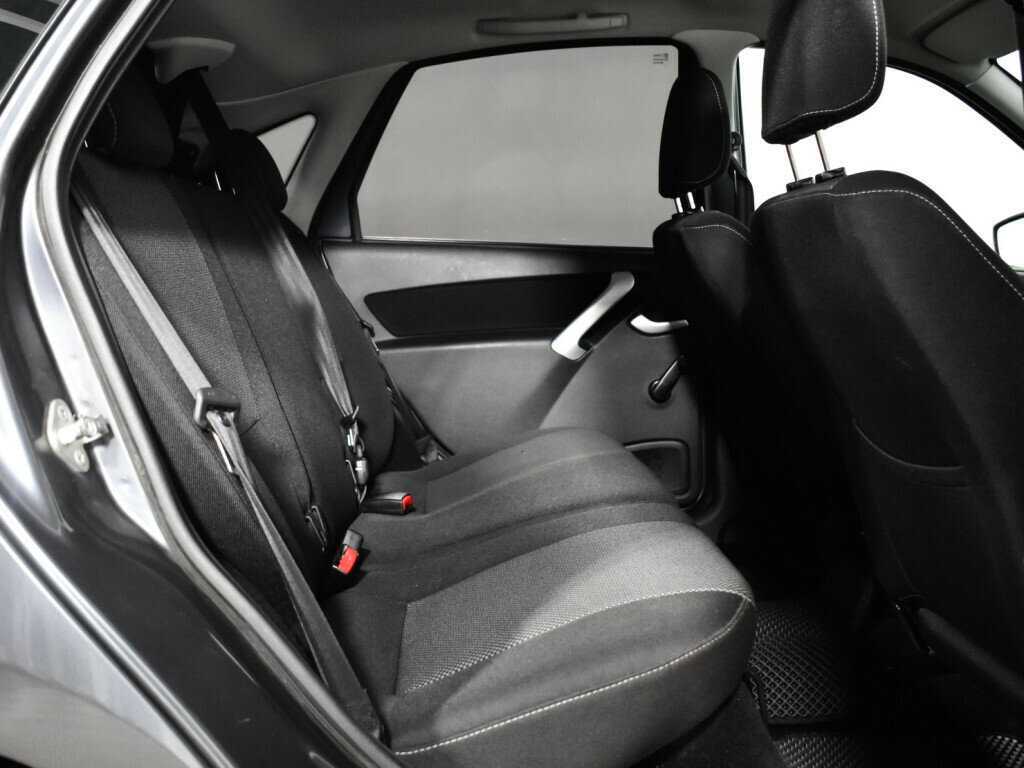 Lada (ВАЗ) Granta с пробегом — 2018 год. Фото: #9