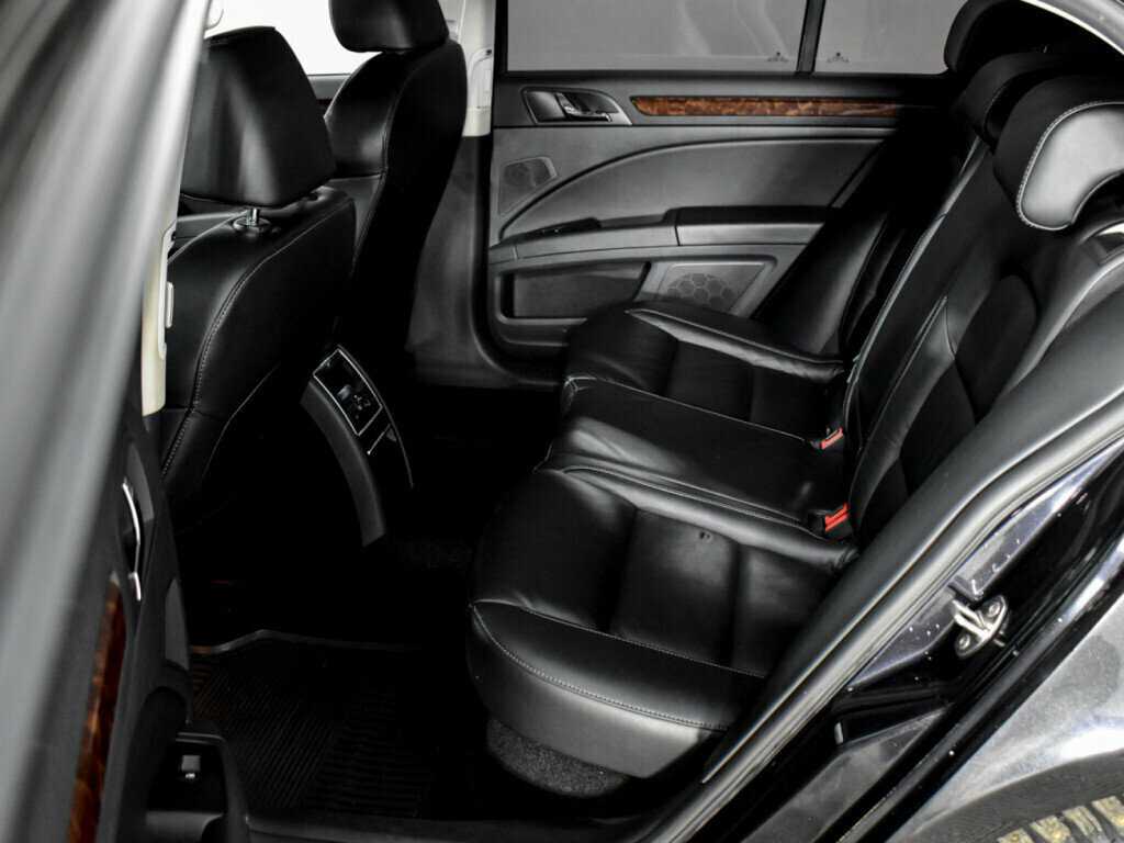 Skoda Superb с пробегом — 2013 год. Фото: #8