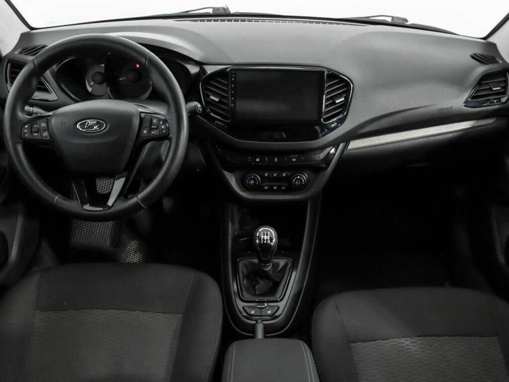 Lada (ВАЗ) Vesta с пробегом — 2018 год. Фото: #9