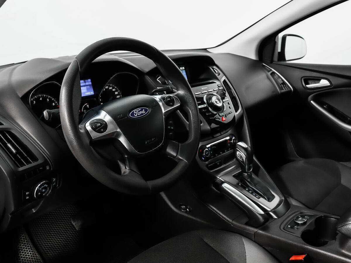 Ford Focus с пробегом — 2012 год. Фото: #8