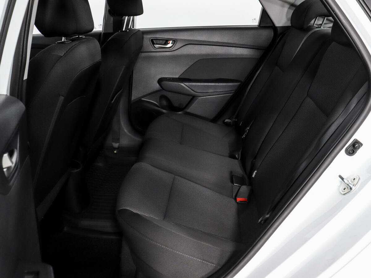 Hyundai Solaris с пробегом — 2018 год. Фото: #11