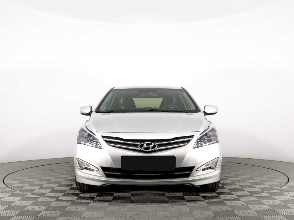 Hyundai Solaris с пробегом — 2016 год. Фото: #1