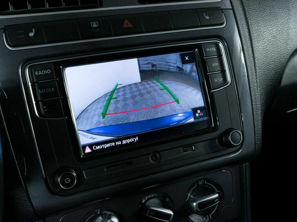 Volkswagen Polo с пробегом — 2019 год. Фото: #13