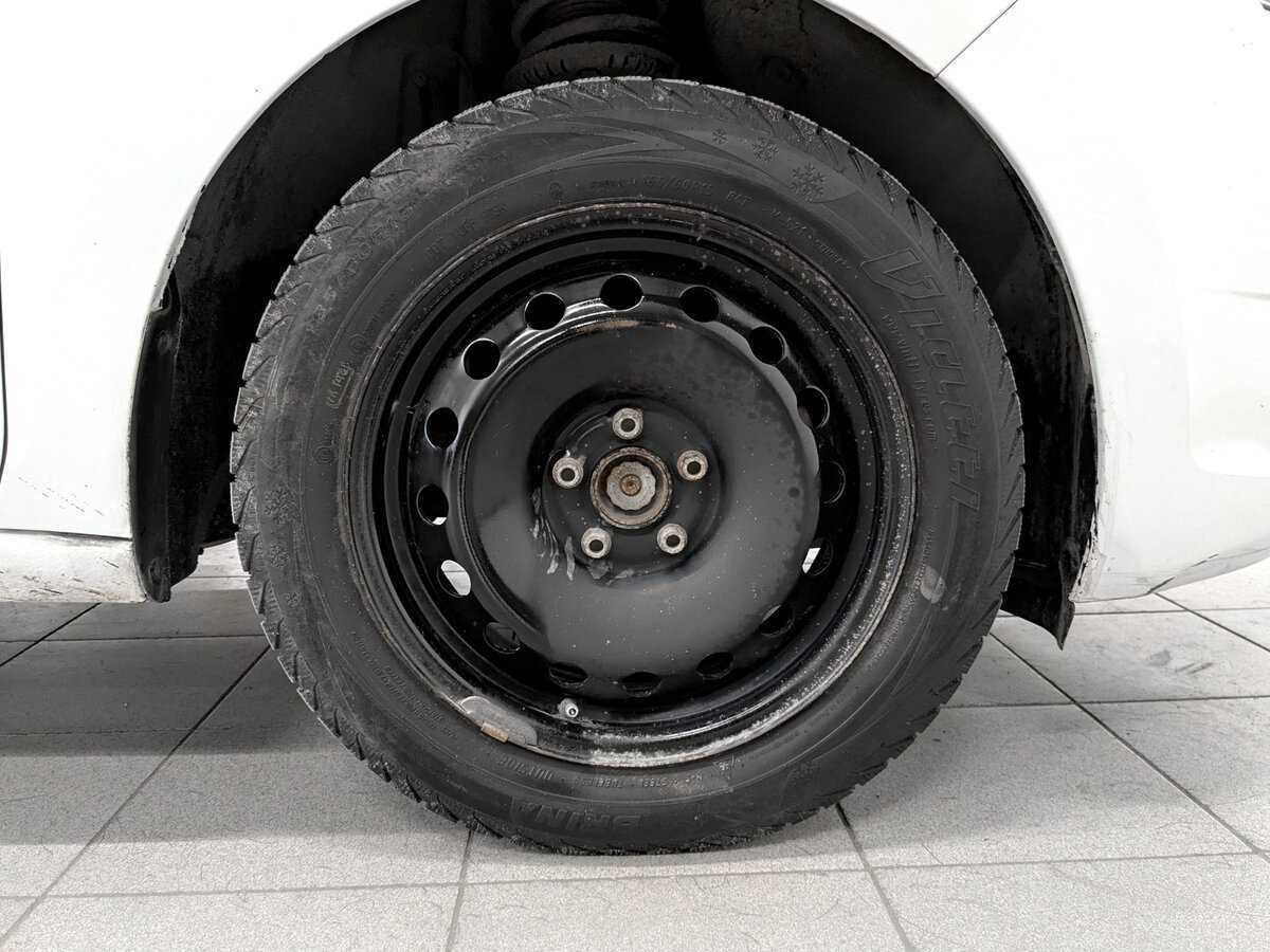 Skoda Rapid с пробегом — 2017 год. Фото: #17