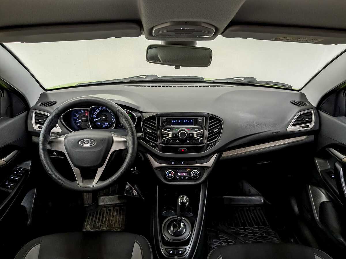 Lada (ВАЗ) Vesta с пробегом — 2016 год. Фото: #13