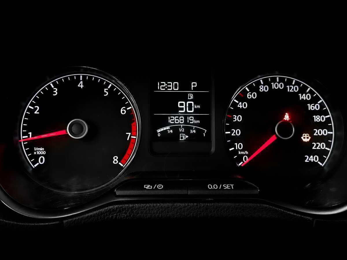 Volkswagen Polo с пробегом — 2018 год. Фото: #12