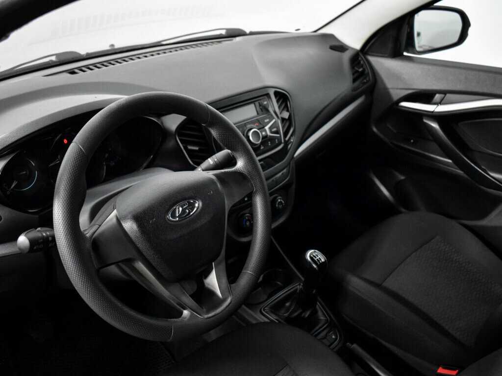 Lada (ВАЗ) Vesta с пробегом — 2017 год. Фото: #8