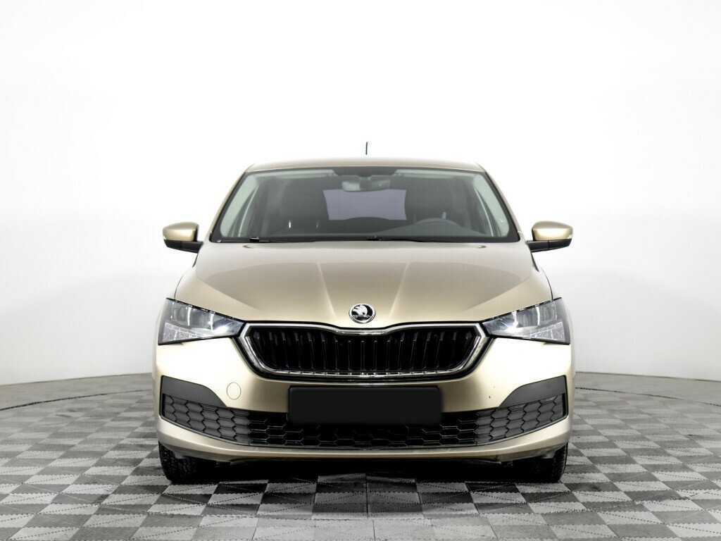 Skoda Rapid с пробегом — 2021 год. Фото: #1