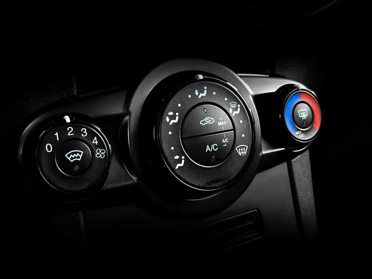 Ford Fiesta с пробегом — 2017 год. Фото: #23