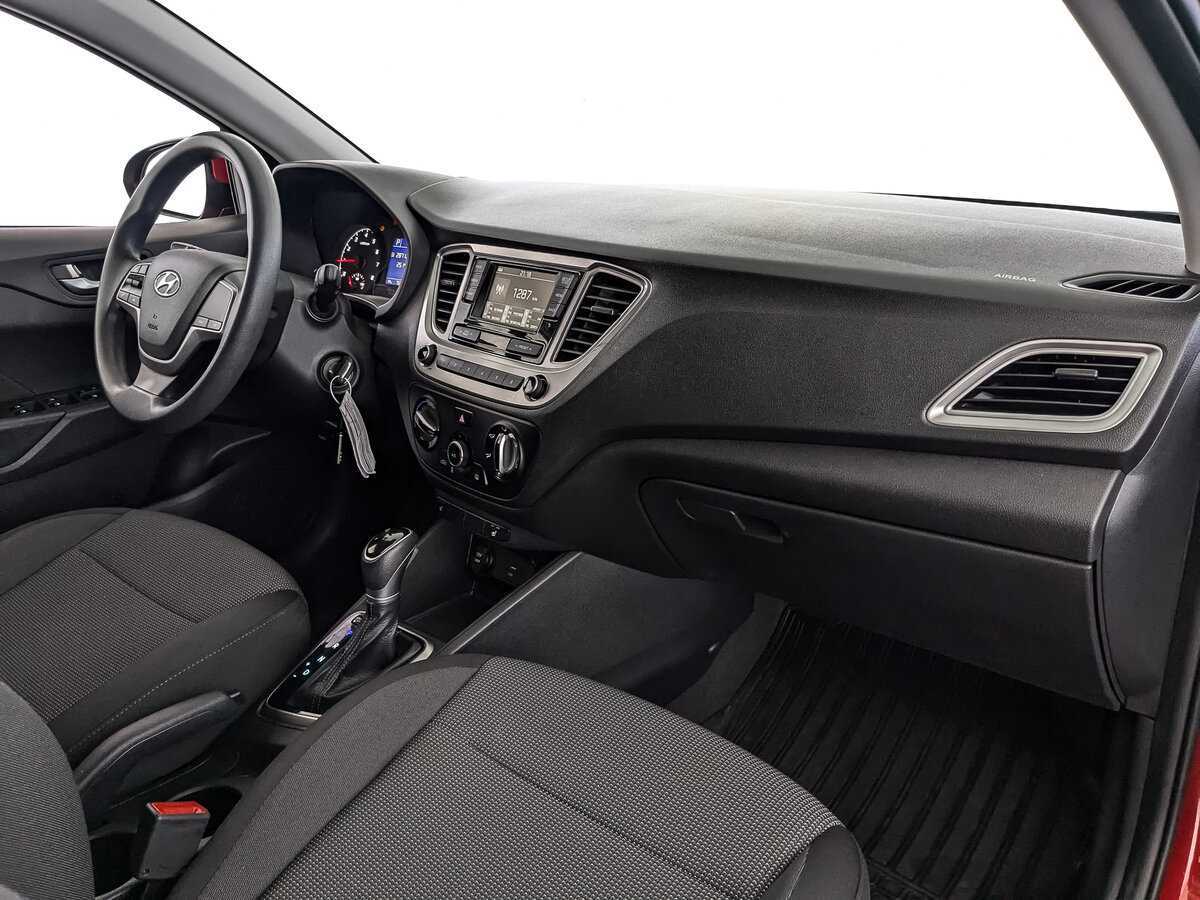 Hyundai Solaris с пробегом — 2021 год. Фото: #12