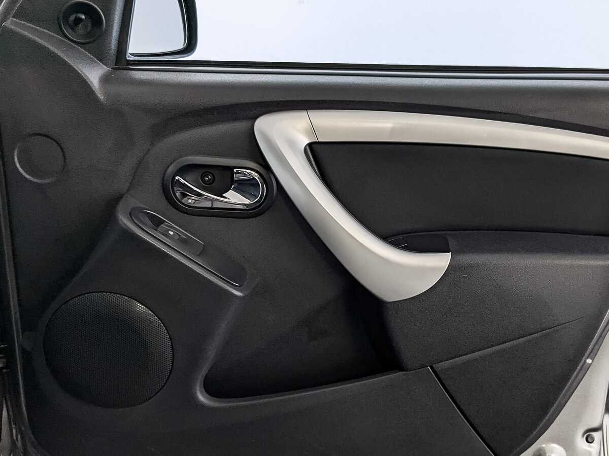 Nissan Terrano с пробегом — 2015 год. Фото: #23