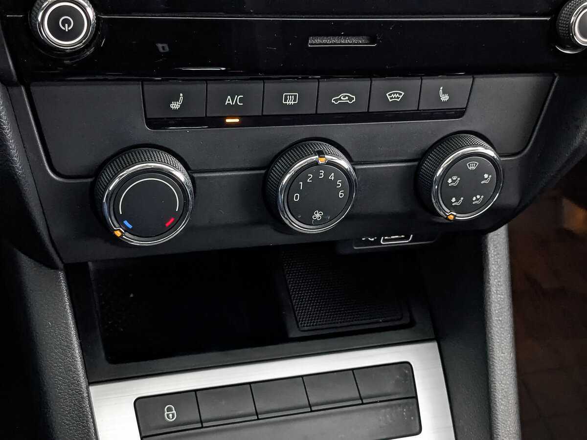 Skoda Octavia с пробегом — 2018 год. Фото: #20