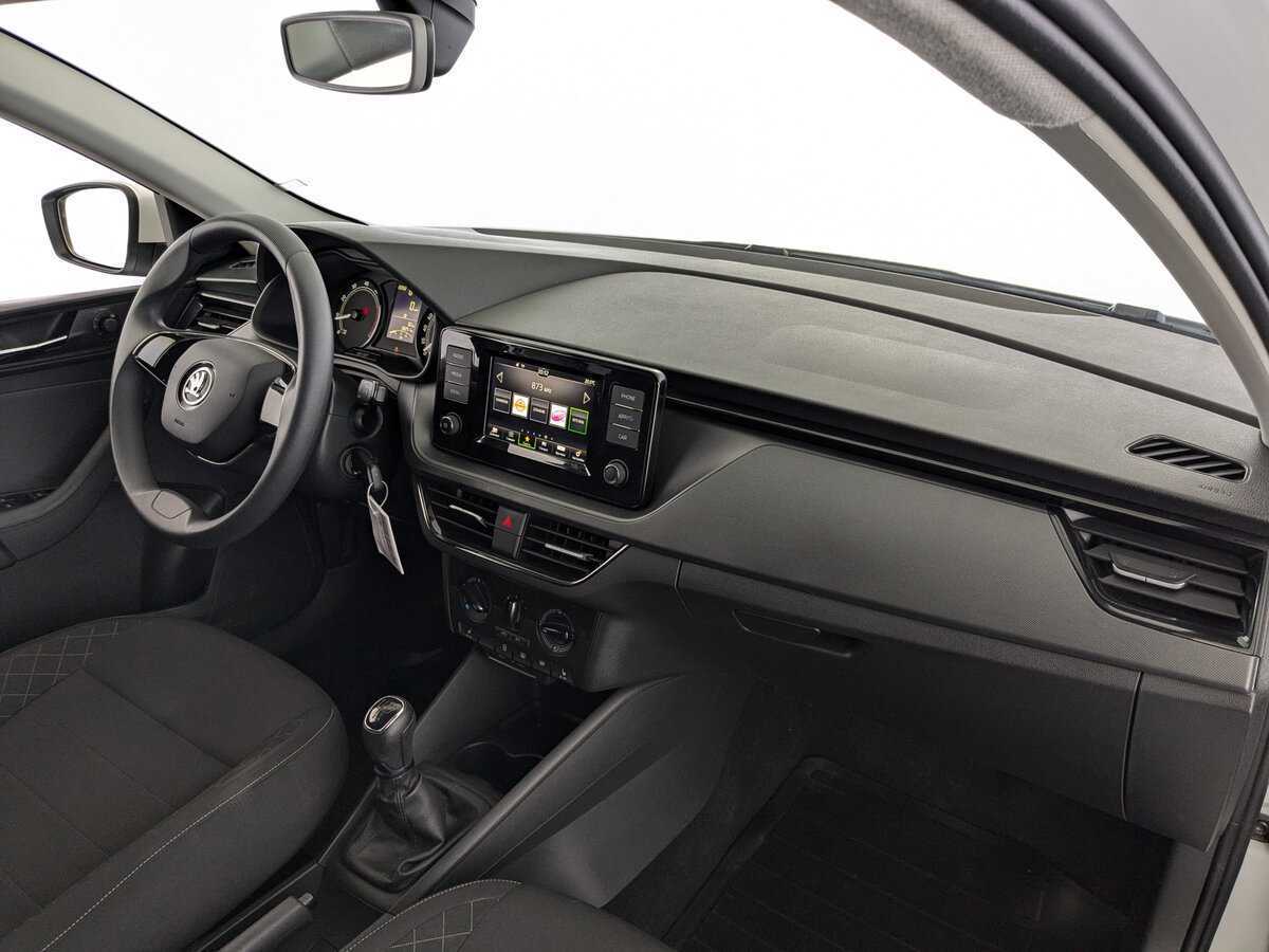 Skoda Rapid с пробегом — 2020 год. Фото: #10