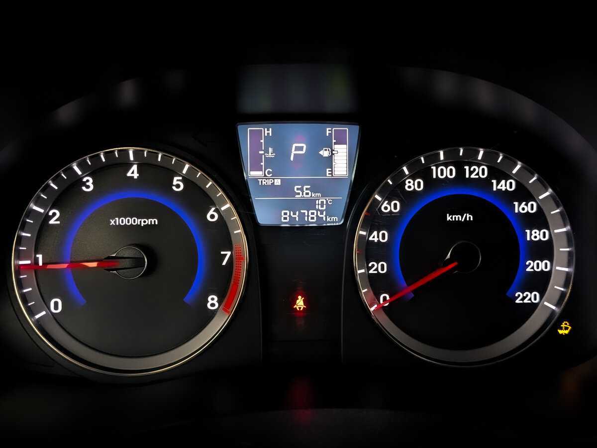 Hyundai Solaris с пробегом — 2016 год. Фото: #12