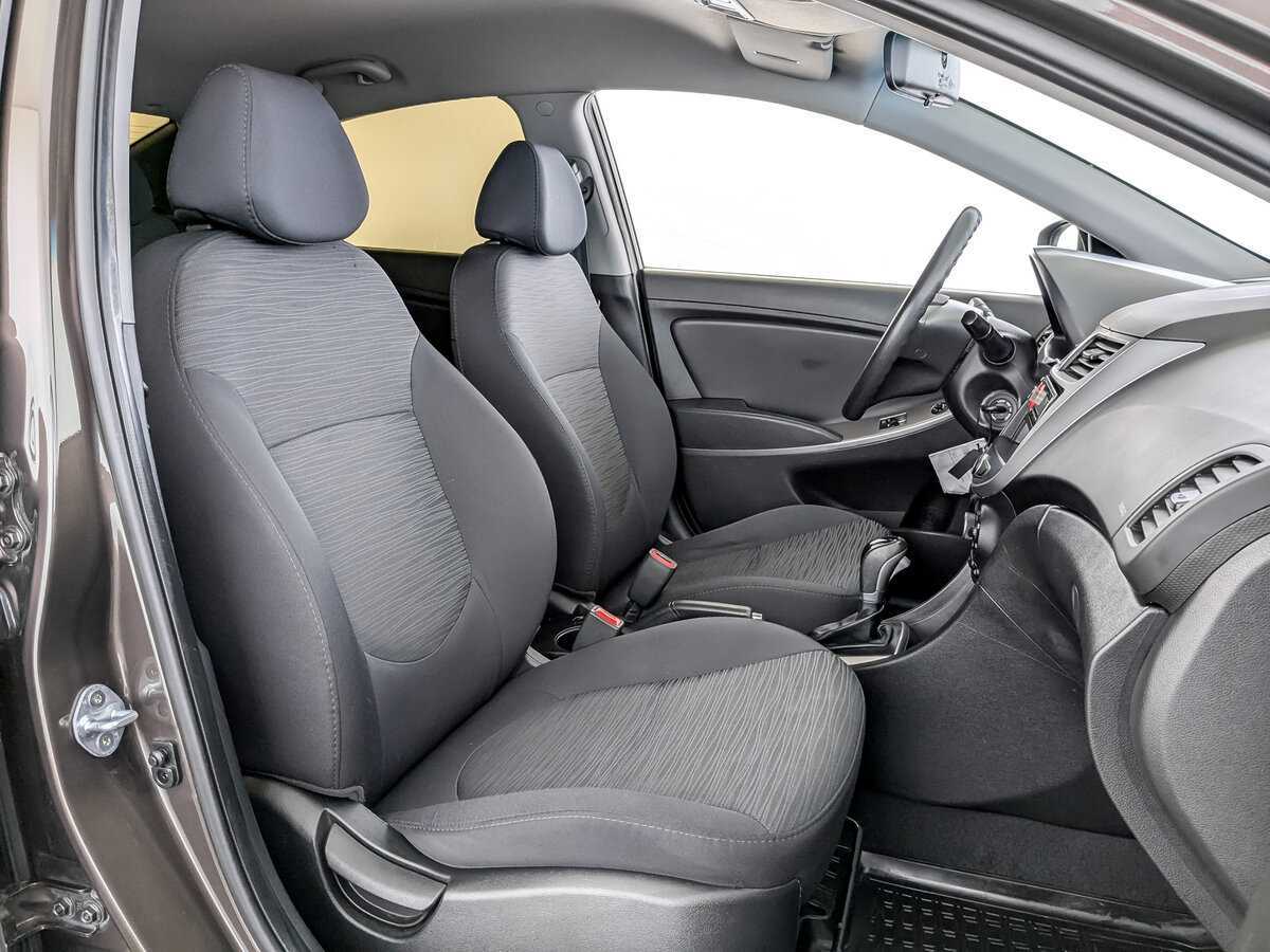 Hyundai Solaris с пробегом — 2016 год. Фото: #21