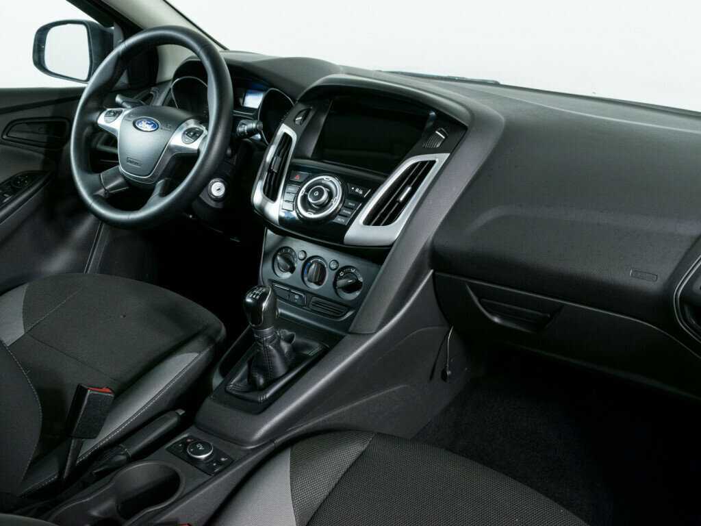 Ford Focus с пробегом — 2013 год. Фото: #7