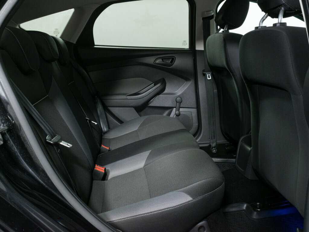 Ford Focus с пробегом — 2013 год. Фото: #9