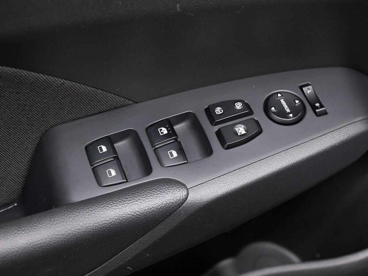 Hyundai Solaris с пробегом — 2019 год. Фото: #16