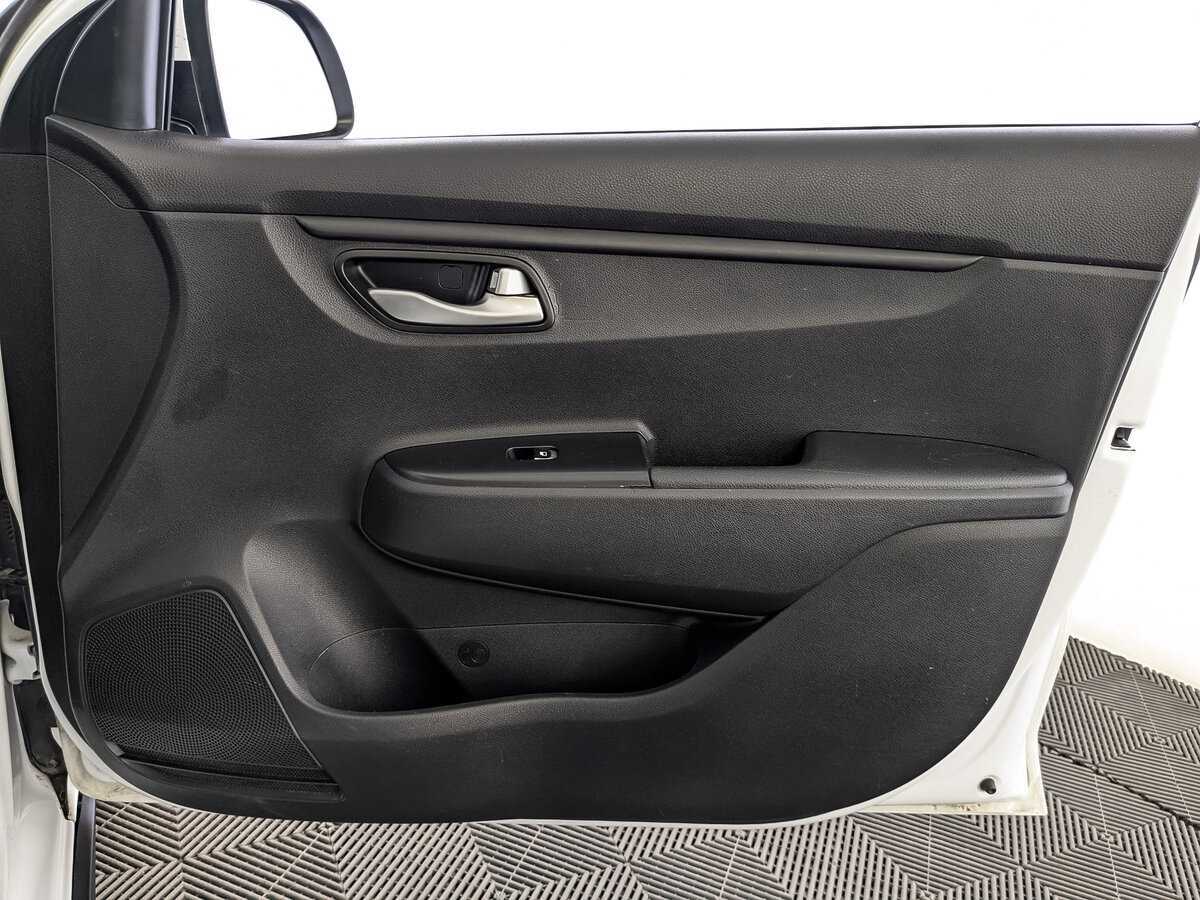 Kia Rio с пробегом — 2019 год. Фото: #23