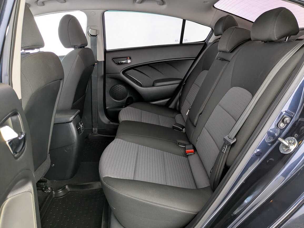 Kia Cerato с пробегом — 2019 год. Фото: #9