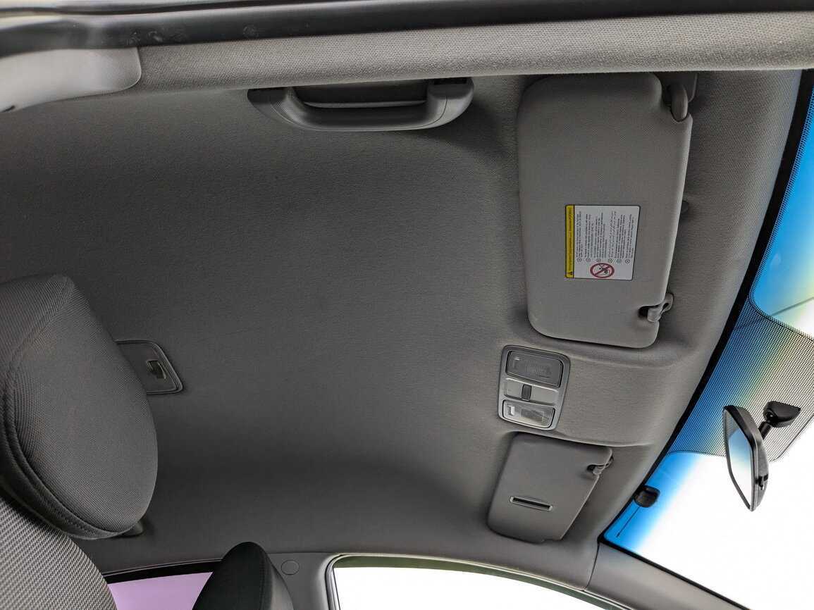 Hyundai Solaris с пробегом — 2013 год. Фото: #24