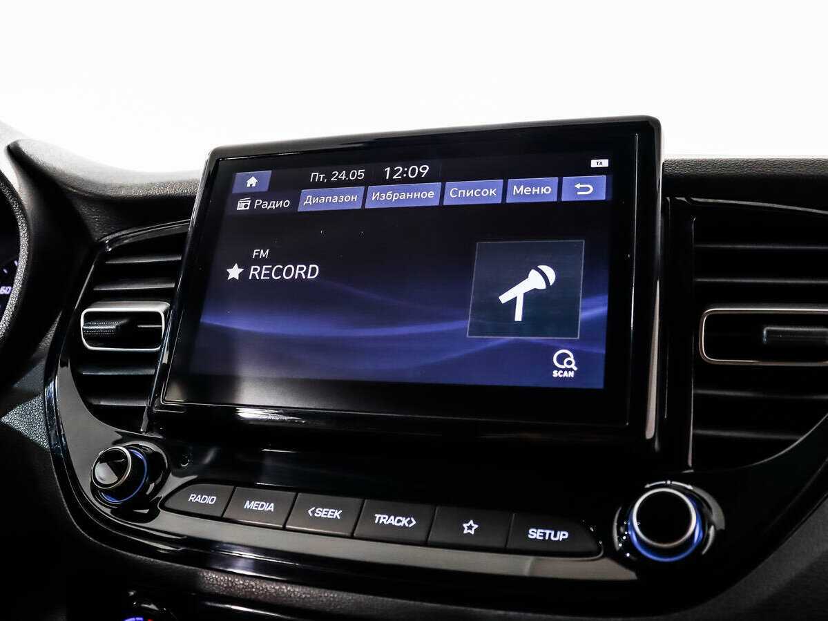 Hyundai Solaris с пробегом — 2022 год. Фото: #12