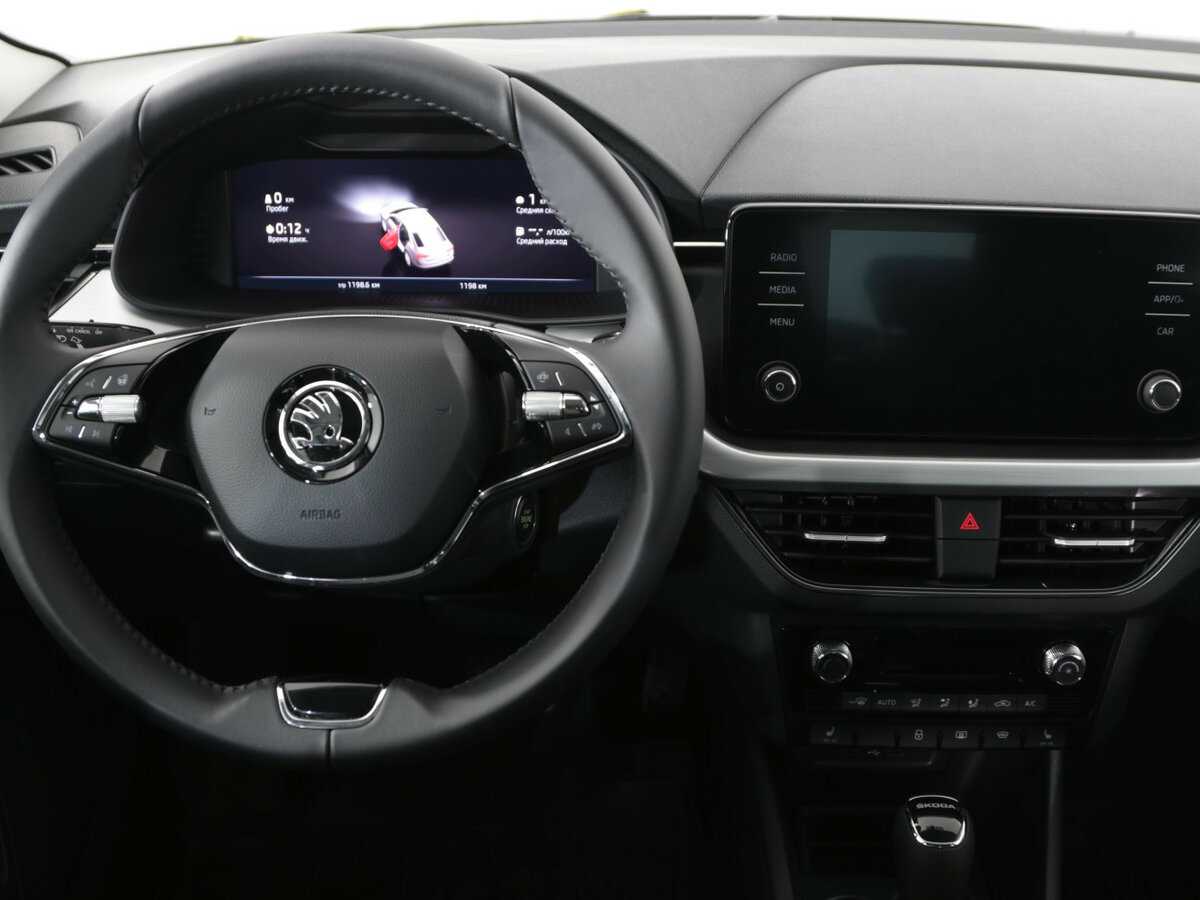 Skoda Rapid с пробегом — 2021 год. Фото: #7