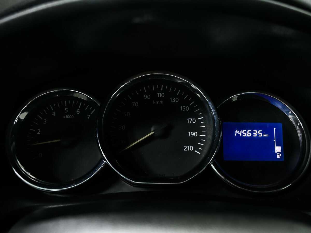 Renault Logan с пробегом — 2018 год. Фото: #9