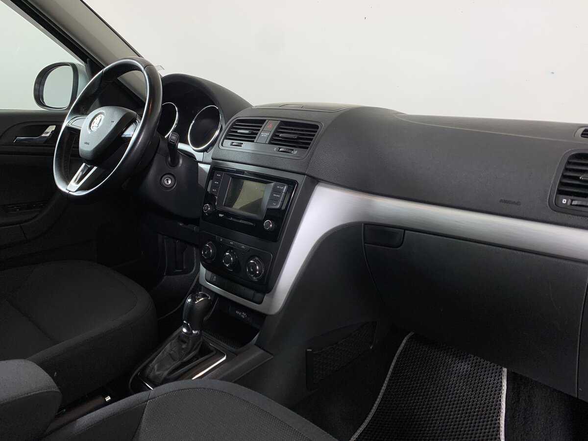 Skoda Yeti с пробегом — 2015 год. Фото: #13