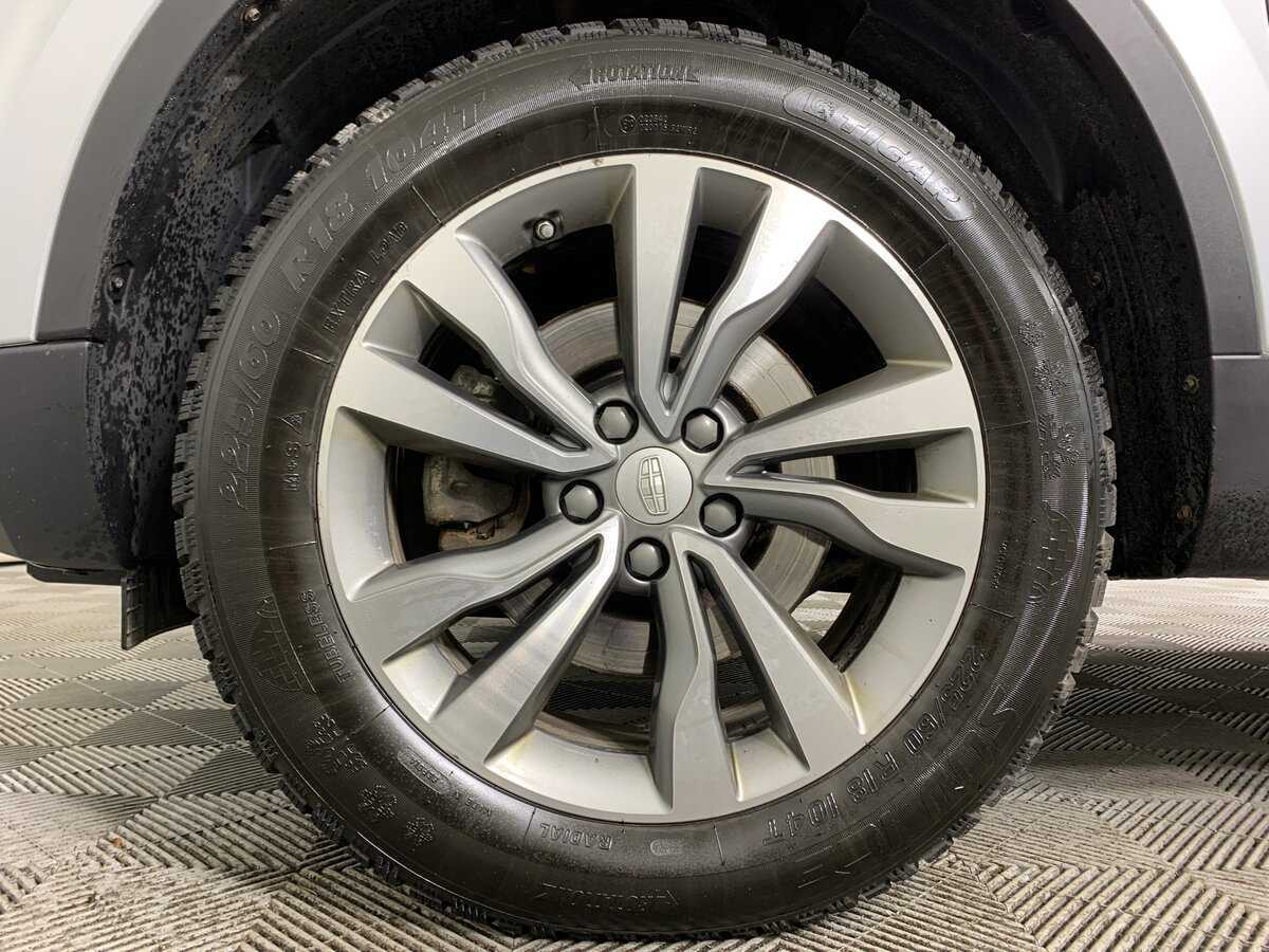 Geely Atlas с пробегом — 2021 год. Фото: #8