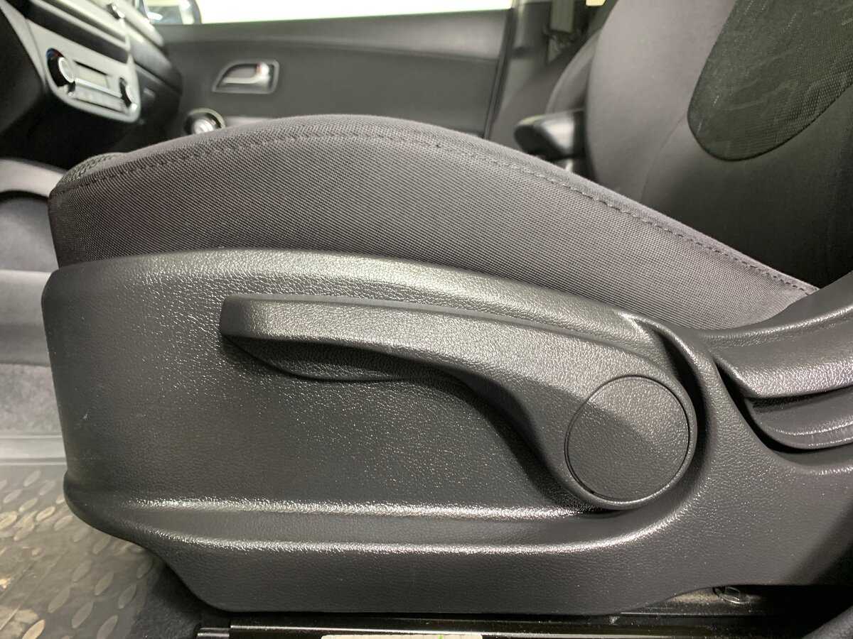 Kia Rio с пробегом — 2016 год. Фото: #13