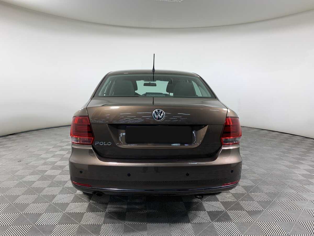 Volkswagen Polo с пробегом — 2016 год. Фото: #5
