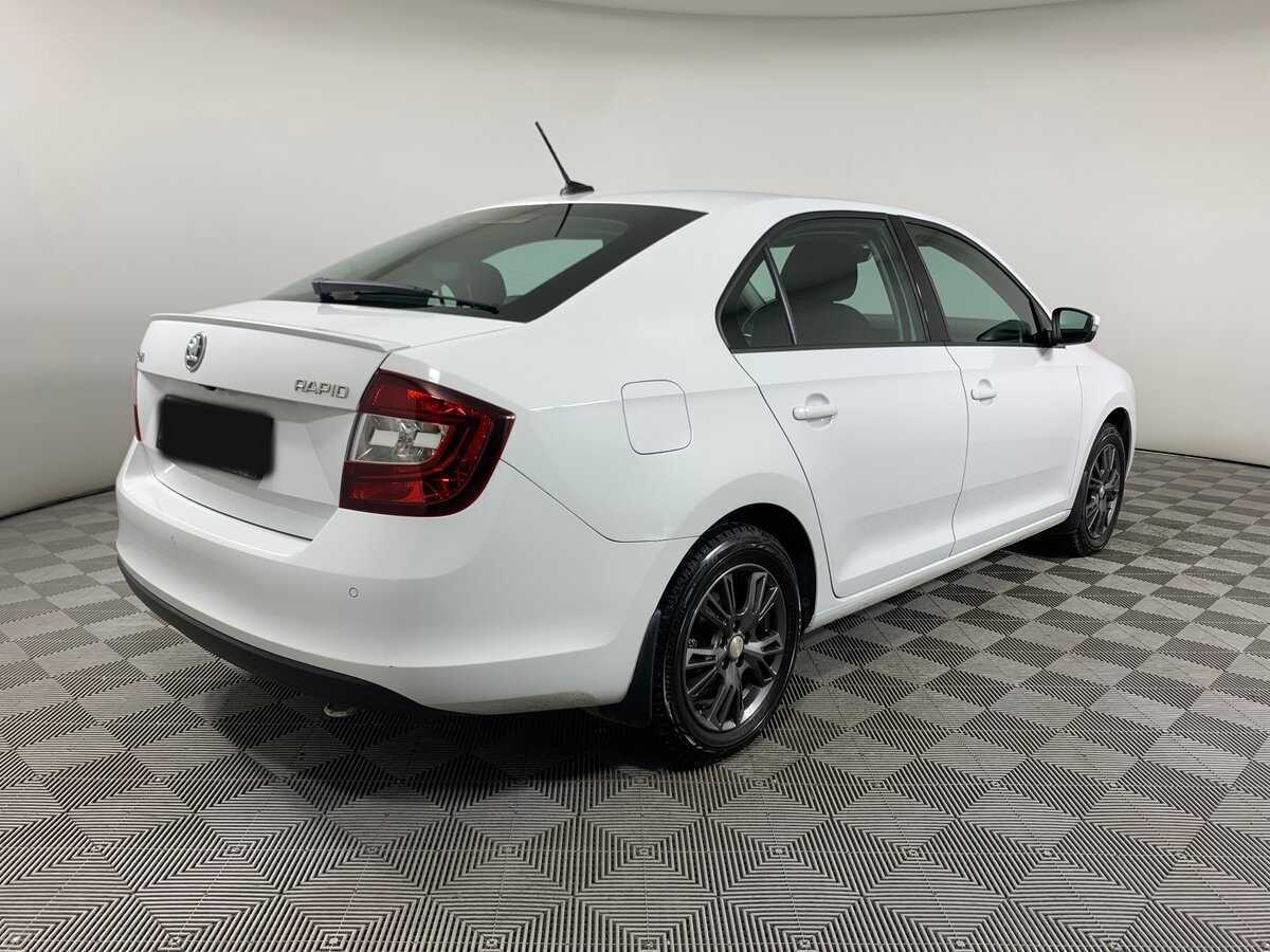 Skoda Rapid с пробегом — 2018 год. Фото: #4