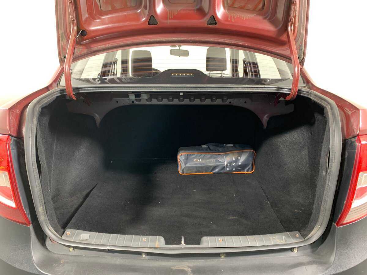 Lada (ВАЗ) Granta с пробегом — 2013 год. Фото: #19